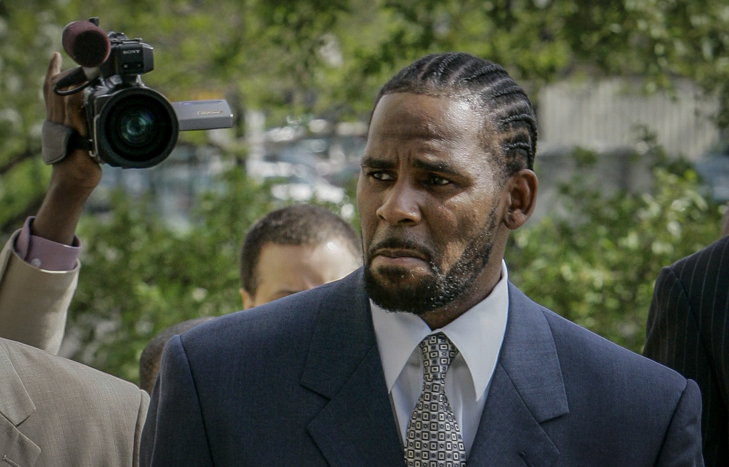1468px x 942px - R. Kelly attorney seeks dismissal of sex abuse, child porn charges in  Chicago | Courthouse News Service