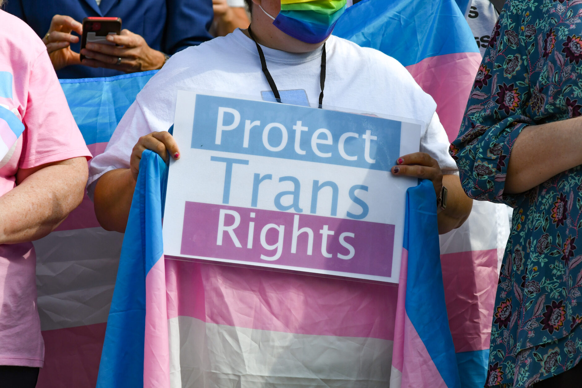 Austin judge orders Texas to stop investigating trans kids’ parents￼ (courthousenews.com)