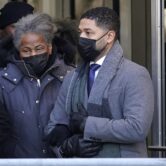 Actor Jussie Smollett leaves the Chicago courthouse with his mother
