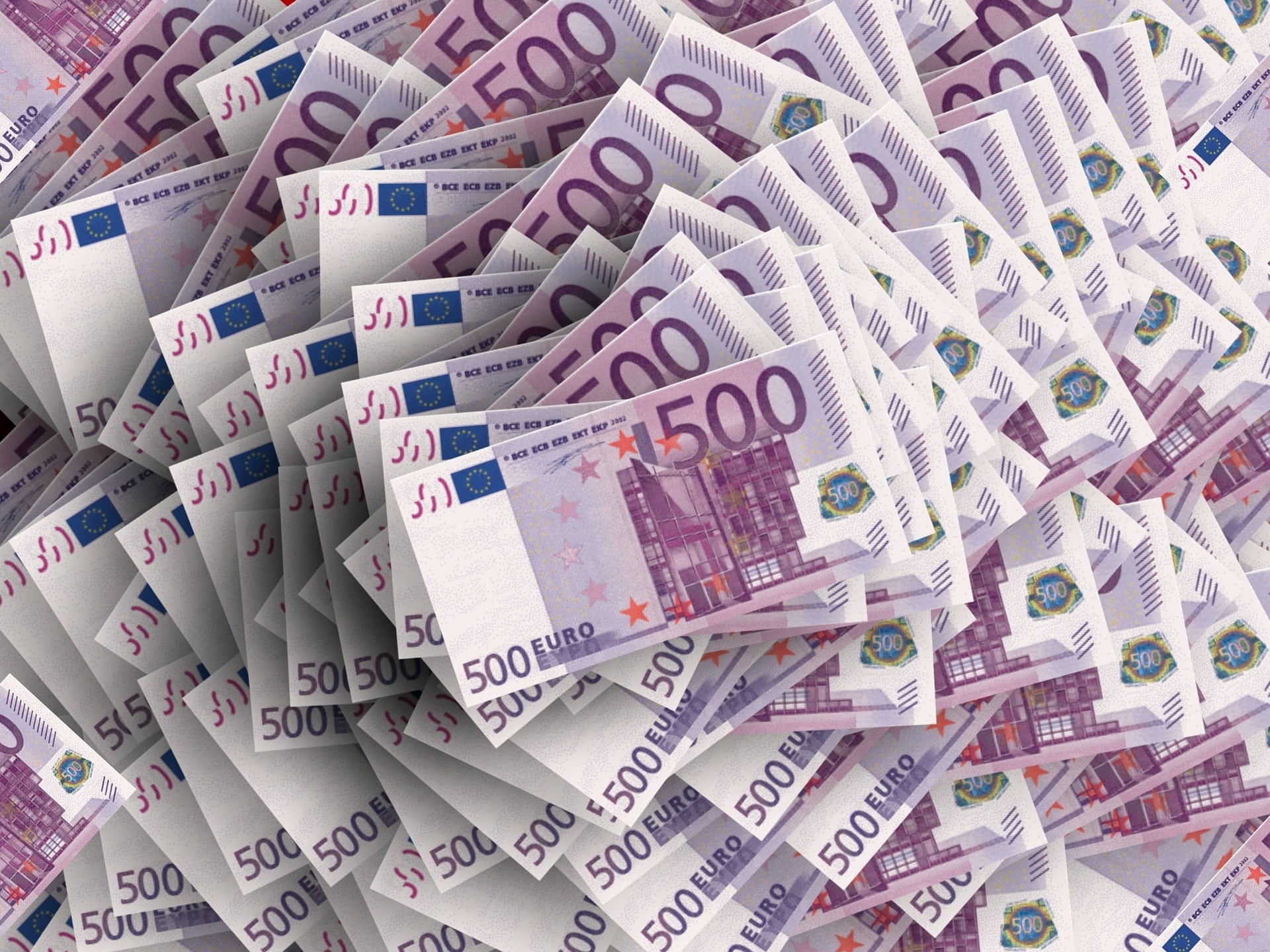 Eiropas Savienībā inflācija pieaug gandrīz divciparu skaitlim