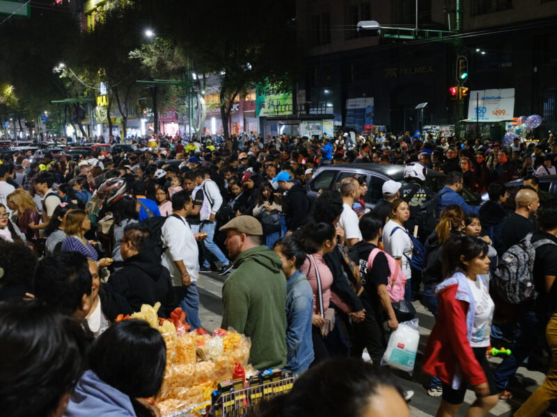 Crowds in Mexico City await the cars in the Carrera Panamericana.