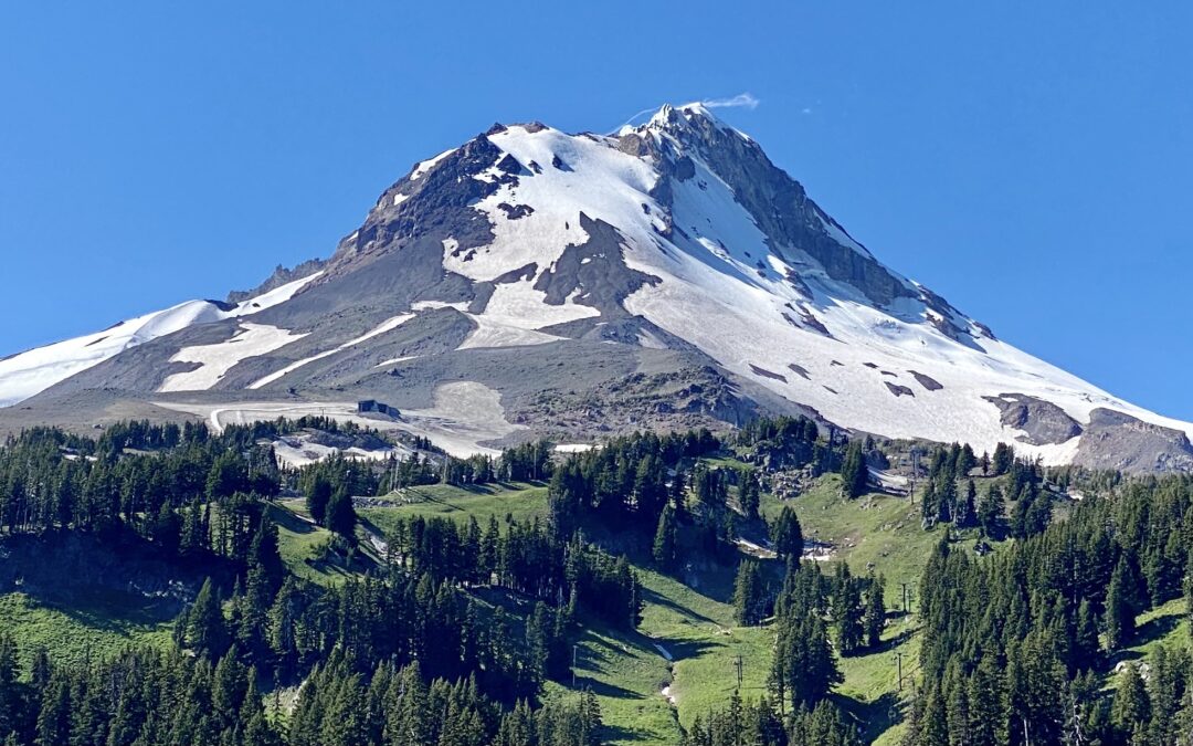 Oregon conservation groups challenge Mount Hood land swap